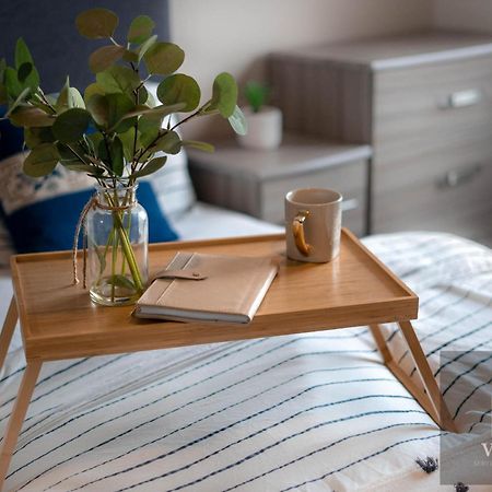 1 Bed House , Free Wifi,Free Parking,Leasure,Business Leilighet Swansea Eksteriør bilde